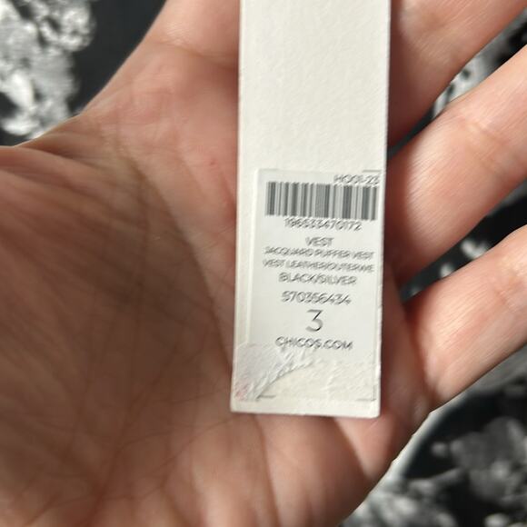 NWT Chico’s black and silver metallic jacquard puffer vest, XL - Picture 11 of 11
